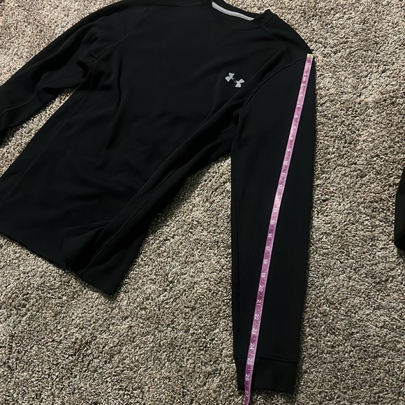 Man under armour shirt - Picture 4 of 6